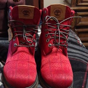 Red tims great shape